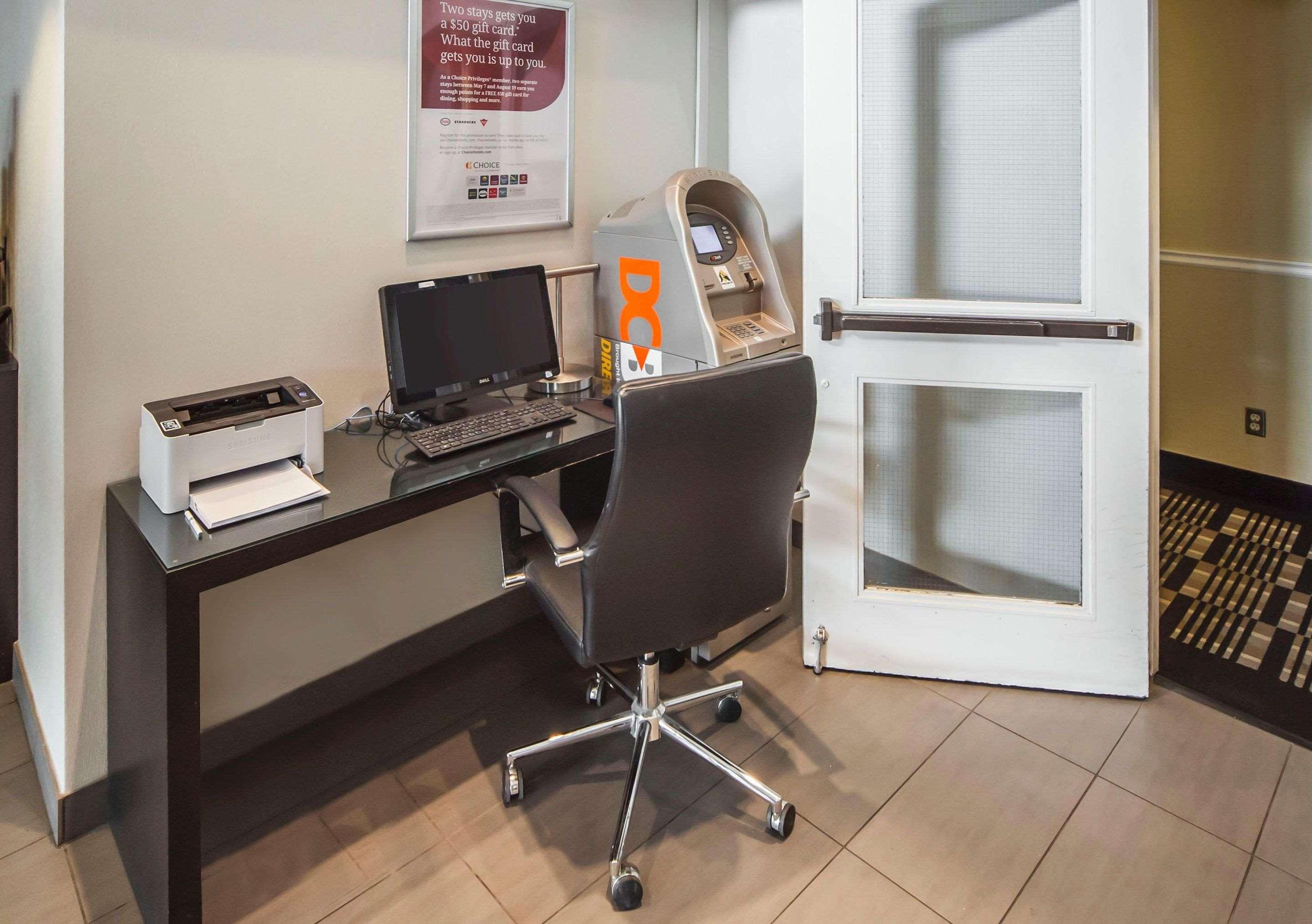 Comfort Inn West Edmonton Bagian luar foto