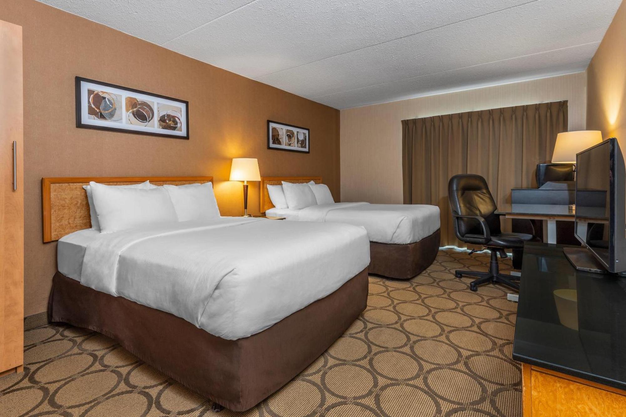 Comfort Inn West Edmonton Bagian luar foto